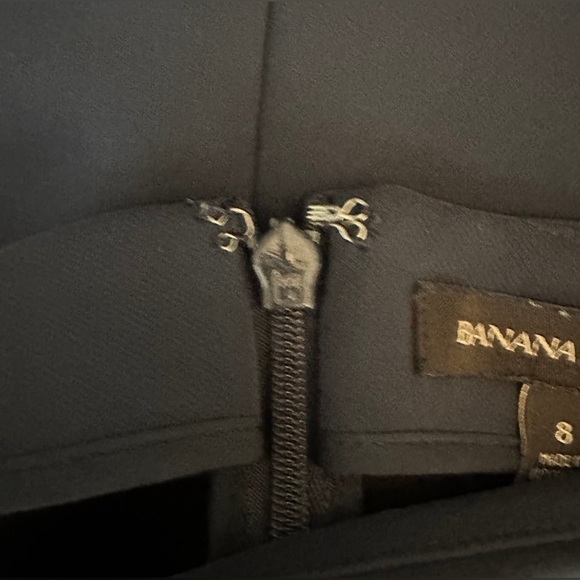 Banana Republic Pencil Skirt Navy Blue Scalloped Hem Size 8 Like New - Picture 8 of 9